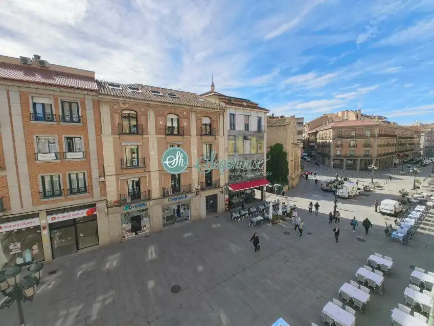 Vista exterior de Oficina de alquiler en Segovia Capital con Aire acondicionado y Calefacción