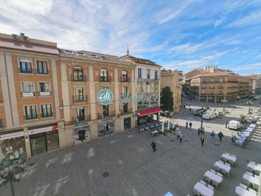 Ufficio con ascensore in affitto a Centro