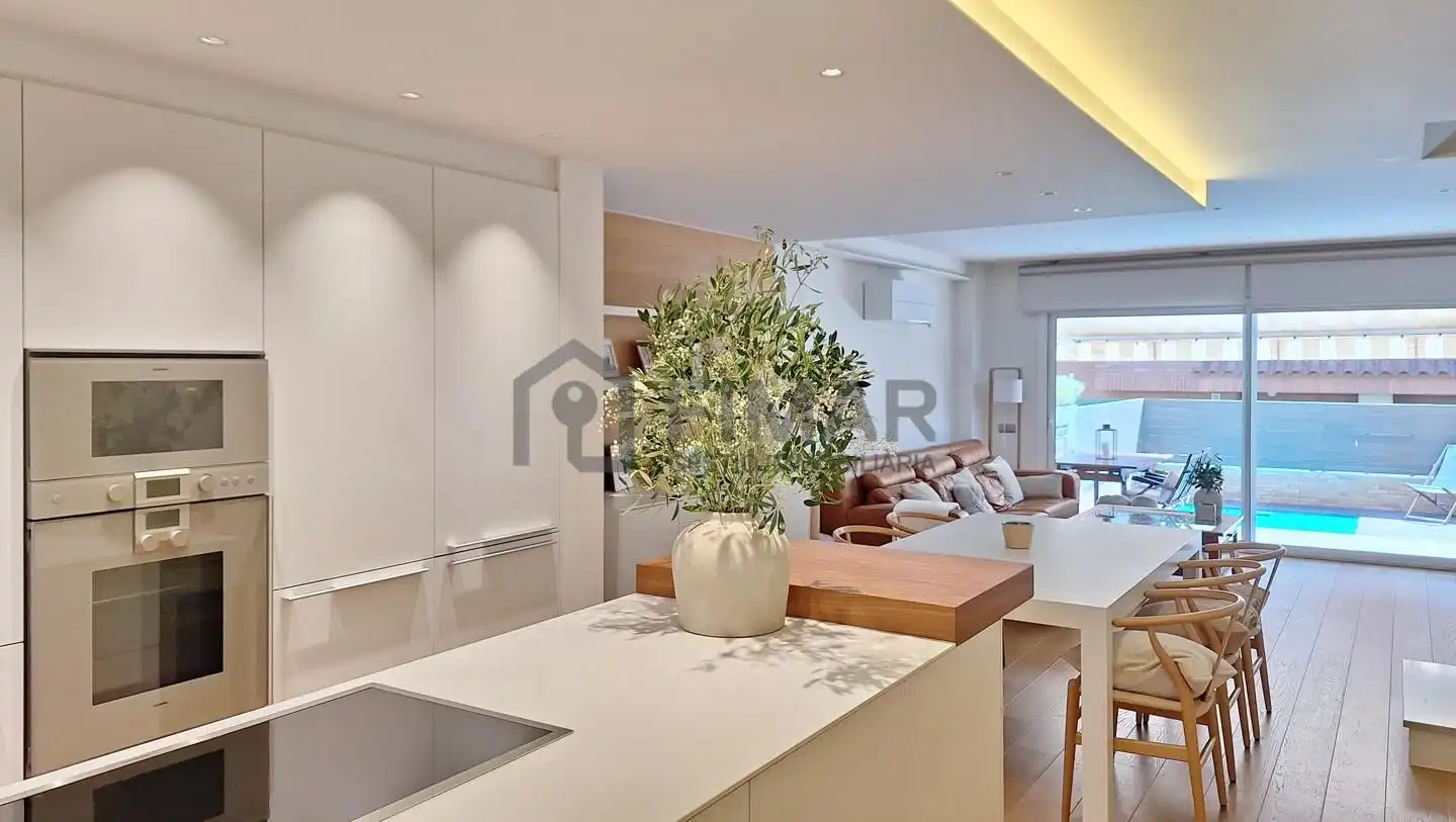 Cocina de Casa o chalet en venta en Vilassar de Mar con Aire acondicionado, Calefacción y Jardín privado