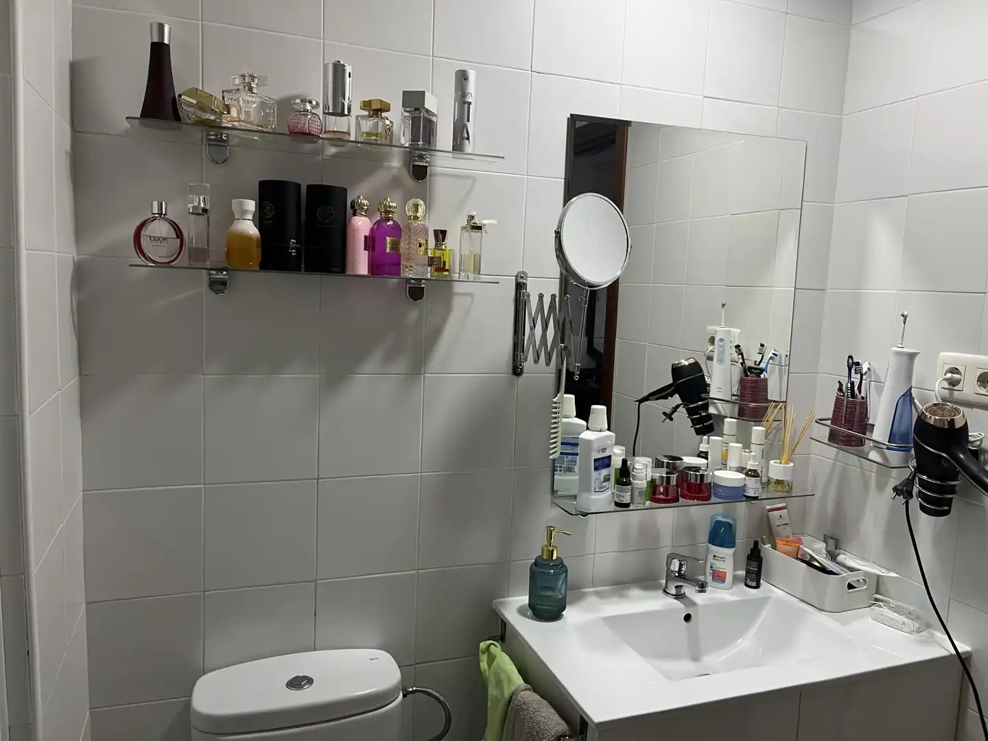 Baño de Piso en venta en Sabadell con Calefacción