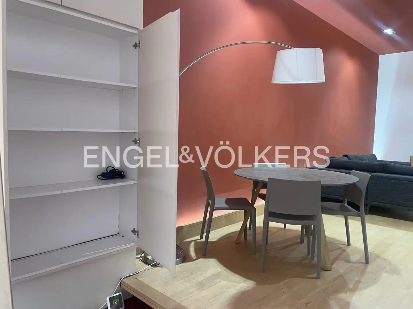 Menjador de Planta baixa de lloguer en Barcelona amb Aire condicionat, Calefacció i Parquet