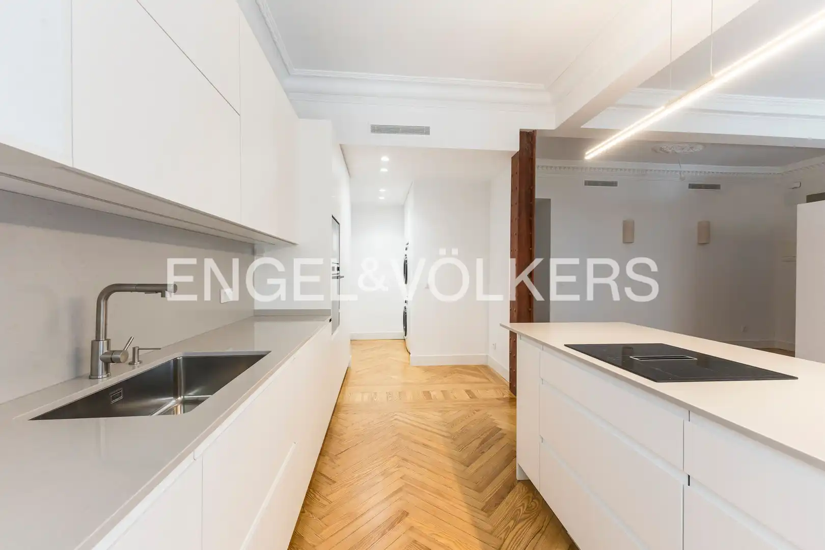 Küche von Wohnung zur Miete in Madrid mit Klimaanlage, Heizung und Parkett