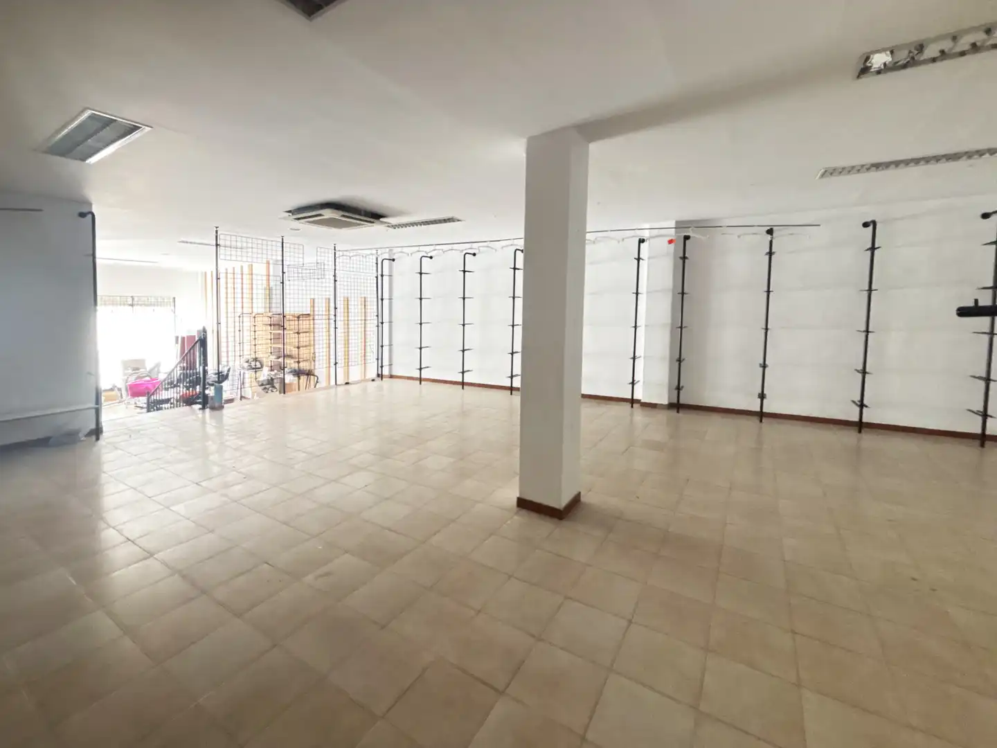 Local en venta en Benalup-Casas Viejas con Aire acondicionado