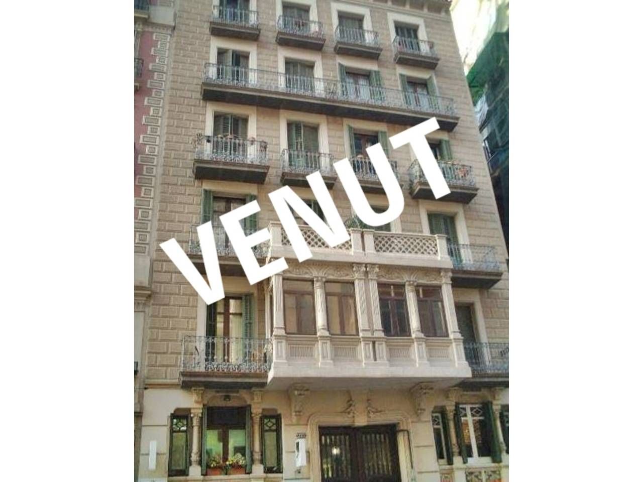 Edifici en venda a Rosselló, Dreta de l'Eixample