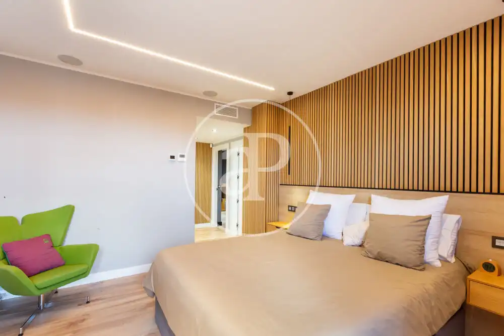 Schlafzimmer von Dachboden zum Verkauf in Sagunto / Sagunt mit Klimaanlage, Heizung und Terrasse