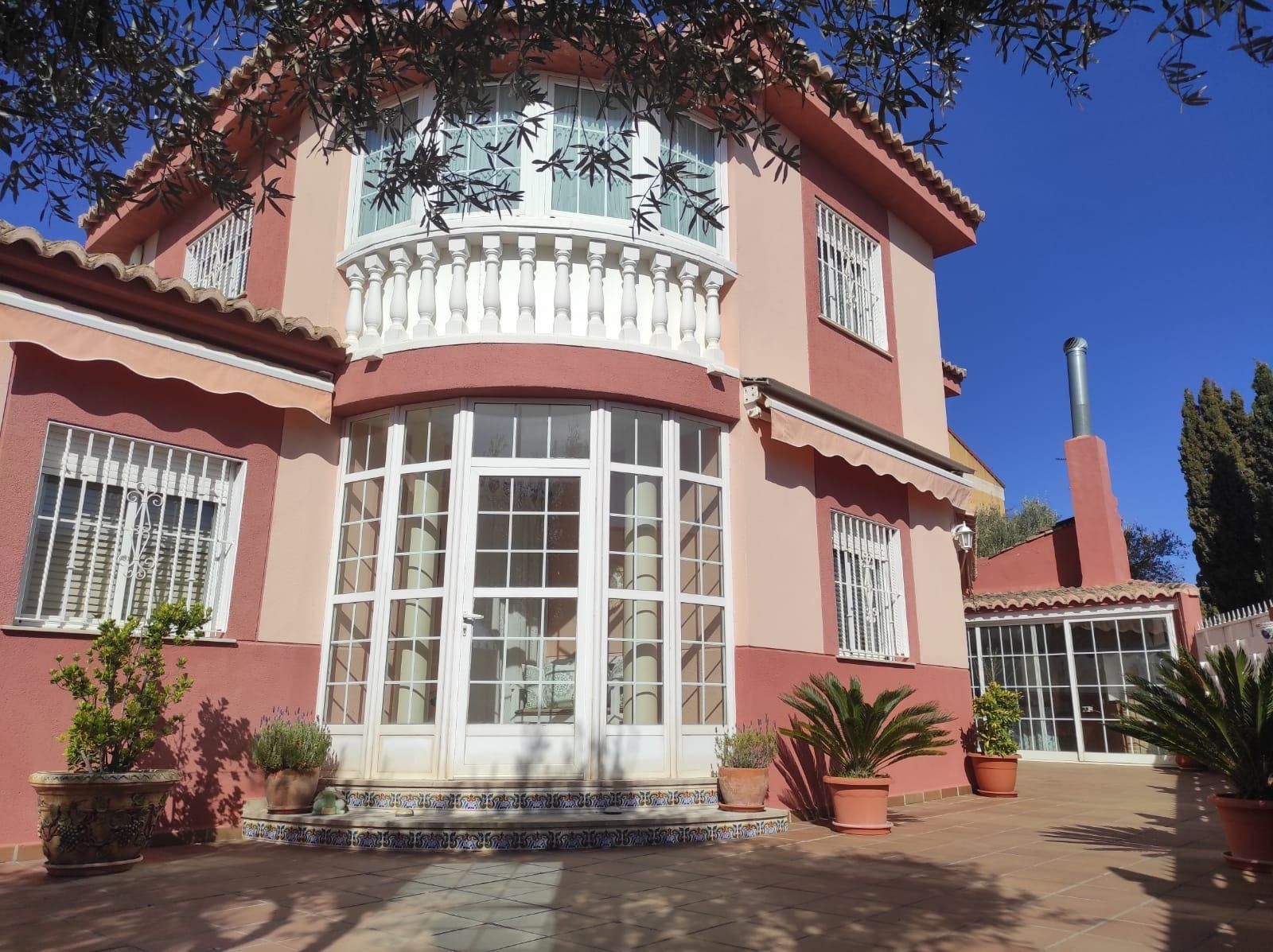 Exterior view of Houses for sale in Siete Aguas  with Terrace, Storage room and Furnished