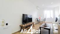 Exterior view of Flat for sale in L'Hospitalet de Llobregat  with Air Conditioner and Parquet flooring