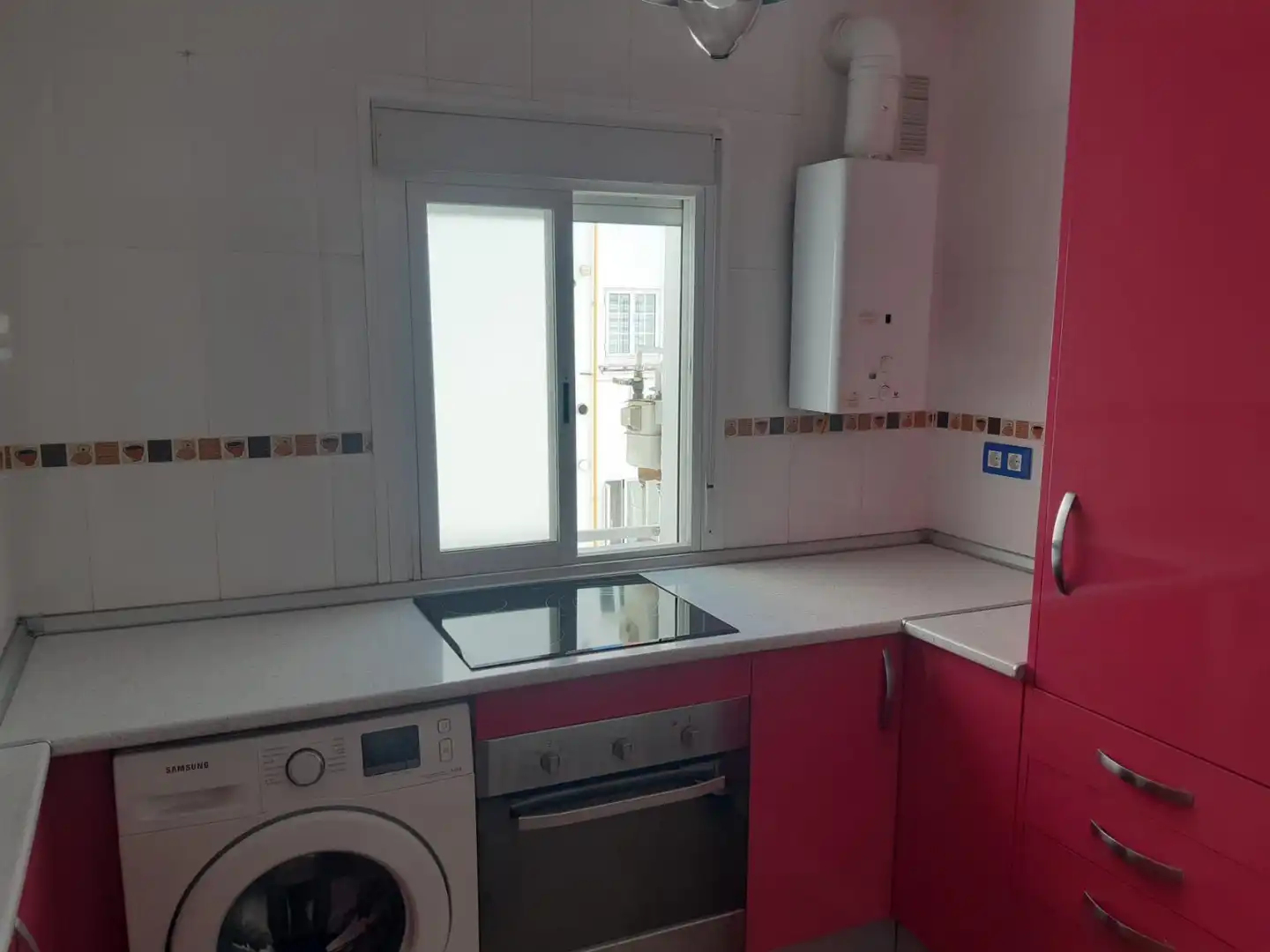 Kitchen of Flat for sale in Sevilla  with Air Conditioner