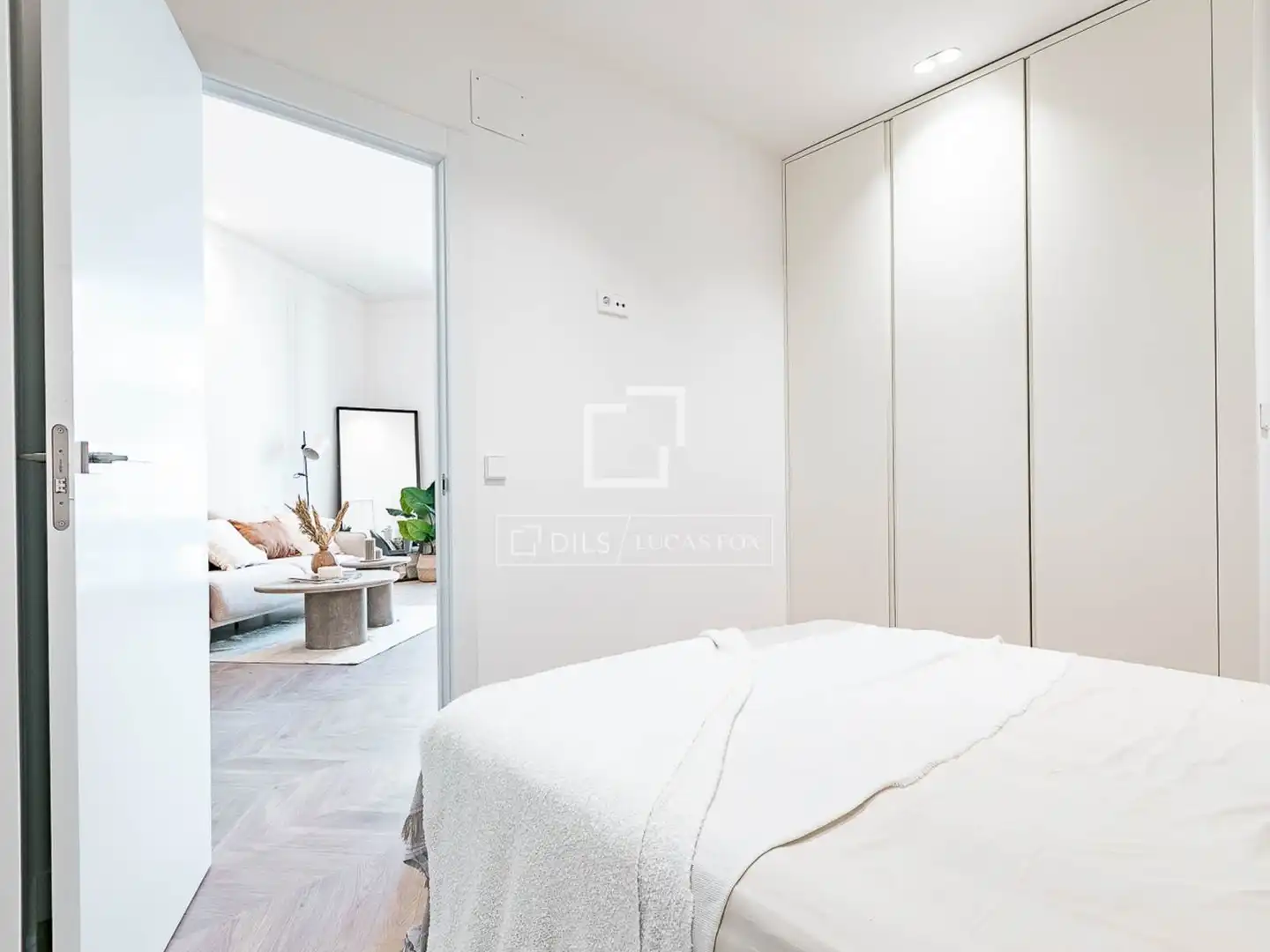 Habitación de Piso en venta en Barcelona con Aire acondicionado, Calefacción y Balcón