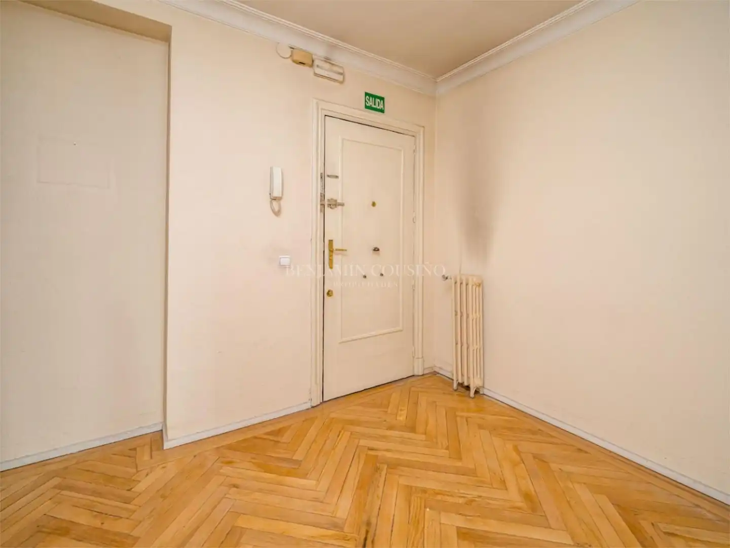 Piso en venta en Madrid con Balcón