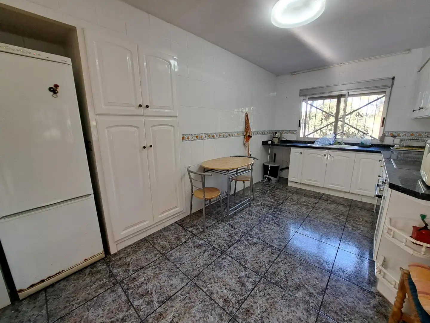 Küche von Haus oder Chalet zum Verkauf in Alzira mit Klimaanlage, Privatgarten und Terrasse