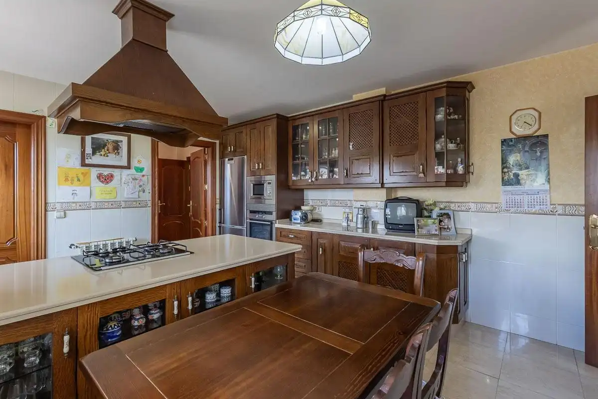 Cocina de Casa o chalet en venta en Cájar con Calefacción, Jardín privado y Terraza
