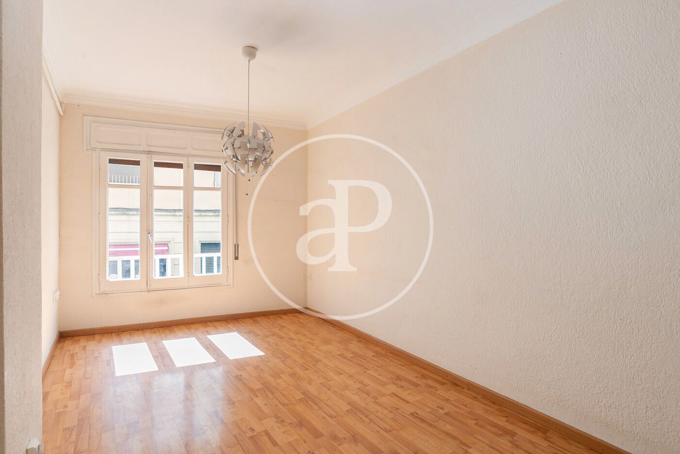 Living room of Flat for sale in  Barcelona Capital  with Heating