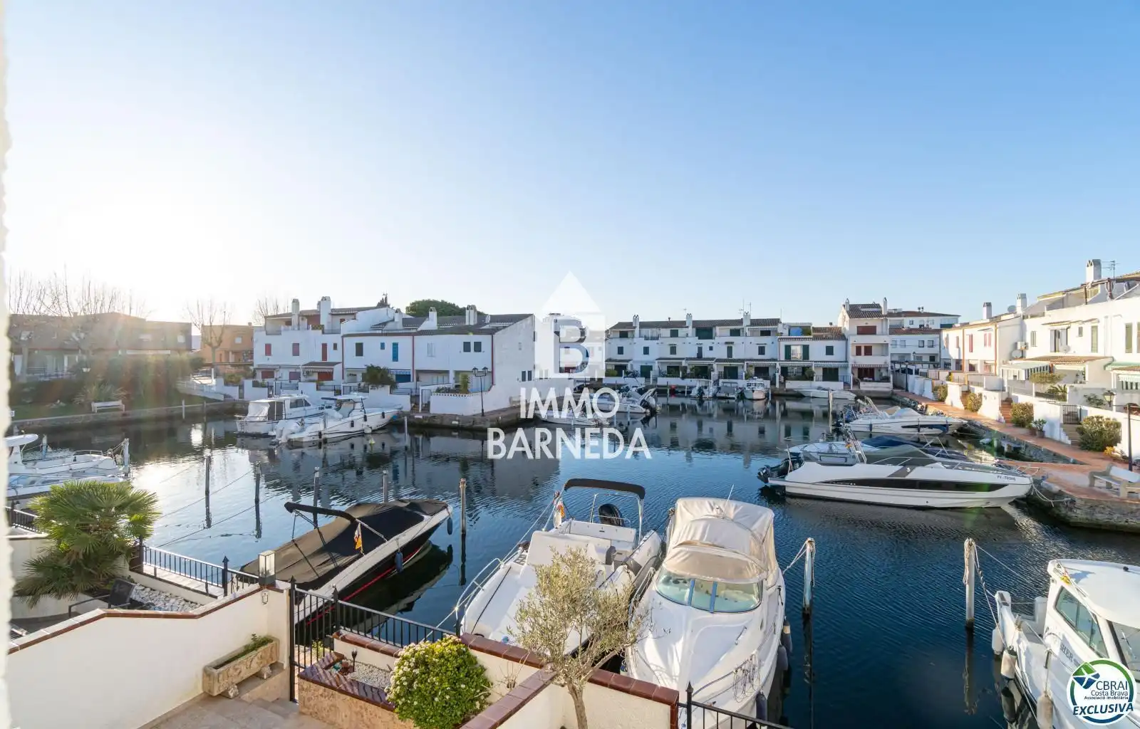 Exterior view of Houses for sale in Empuriabrava  with Air Conditioner, Heating and Terrace
