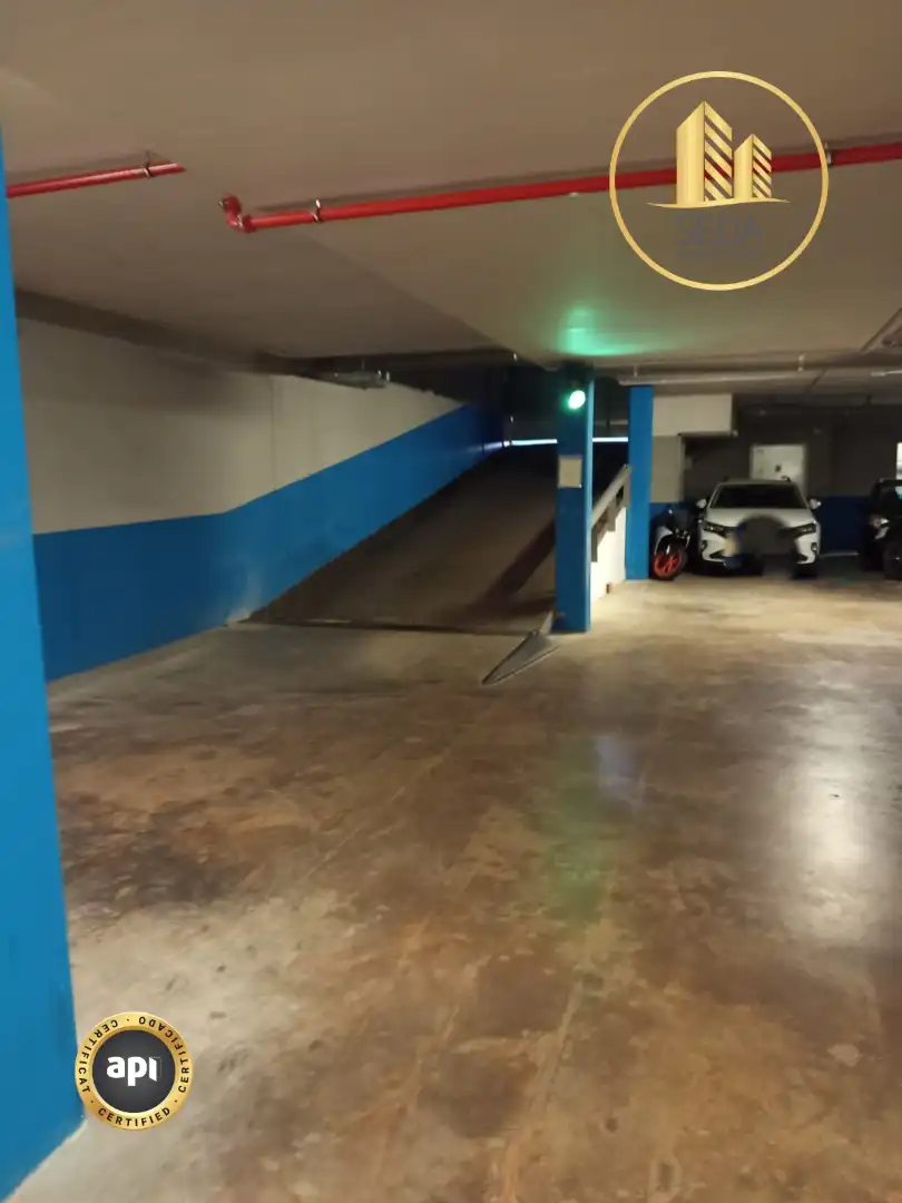 Individuel à vendre à Carrer de Granada, imagen 3