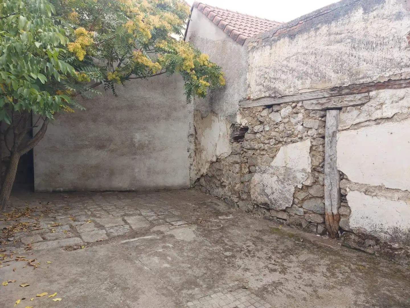 Houses for sale in El Espinar  with Private garden