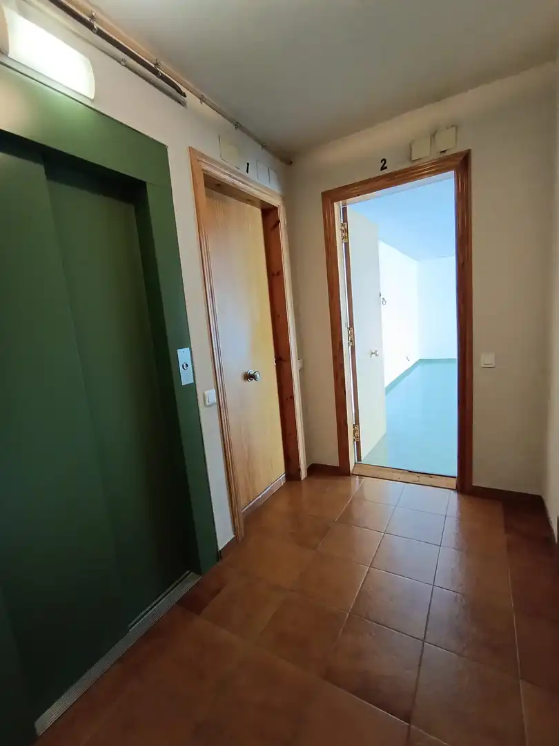 Business premises to rent in Vallirana