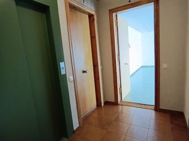 Gewerbefläche zur Miete in Vallirana