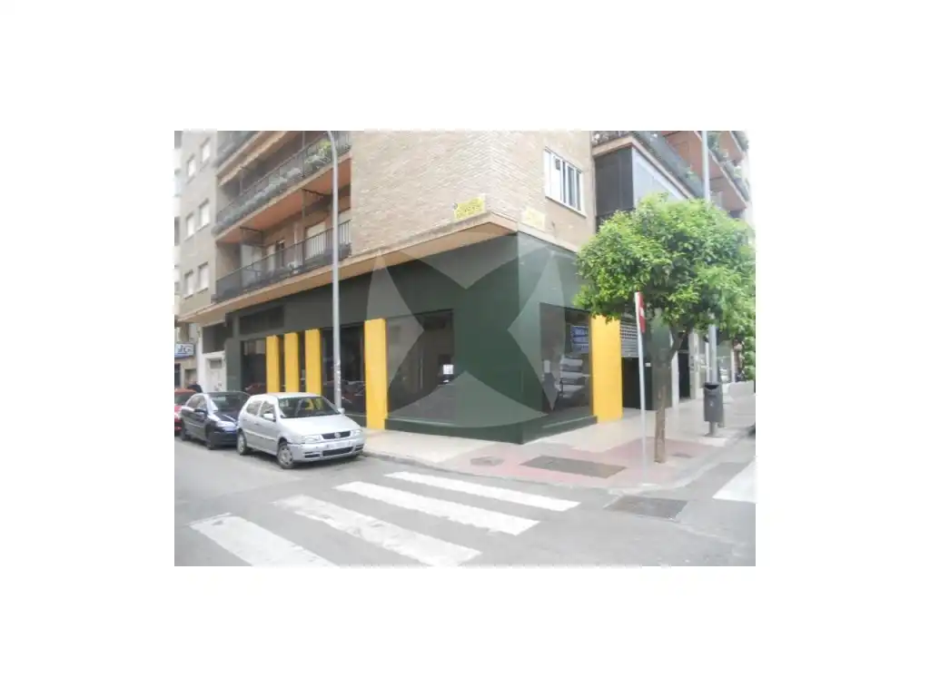 Gewerbefläche zur Miete in Av. Santa Marina, 17