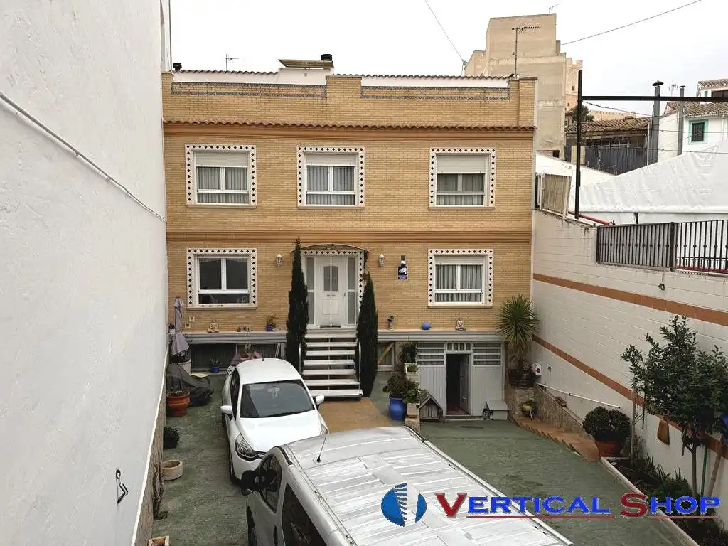 Vista exterior de Casa o chalet en venta en Villena con Aire acondicionado, Calefacción y Terraza
