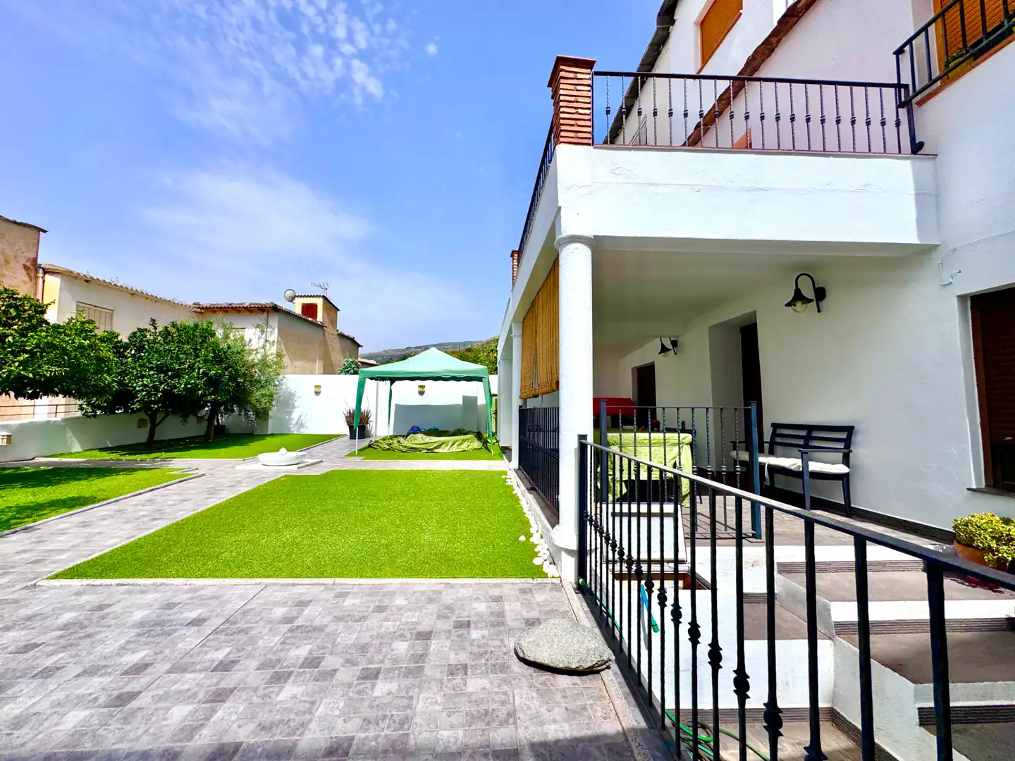 Terrassa de Casa o xalet en venda en Válor amb Calefacció, Jardí privat i Terrassa