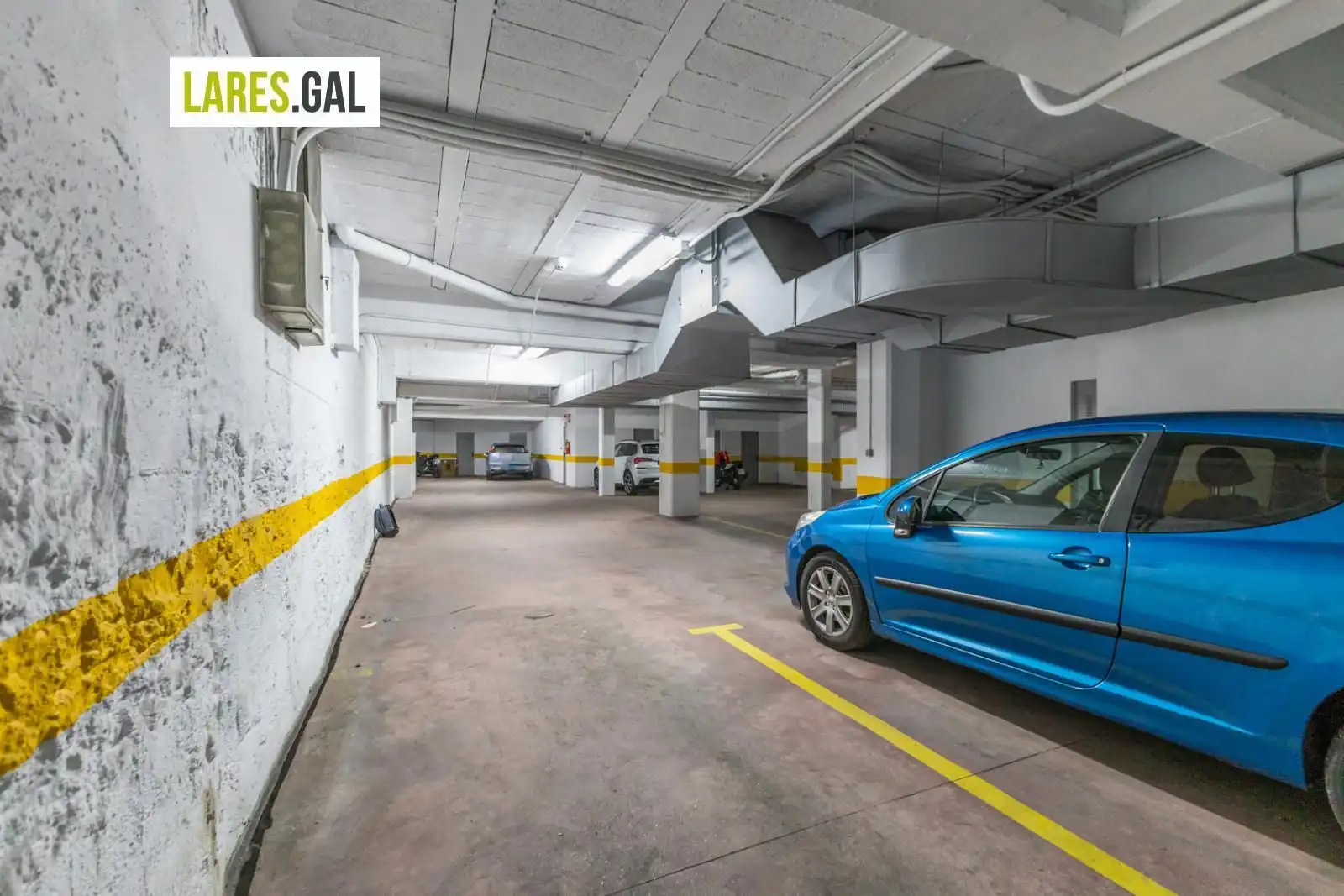 Parking de Piso en venta en Cangas  con Trastero