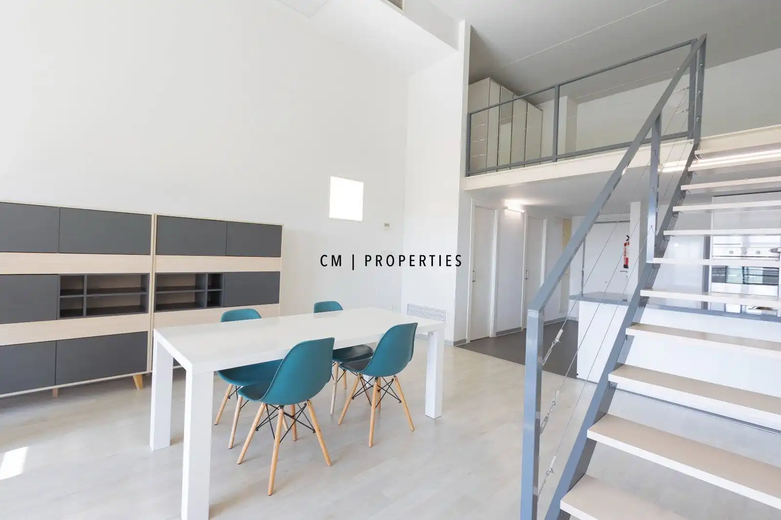 Wohnung zur Miete in Xirivella mit Klimaanlage, Heizung und Terrasse