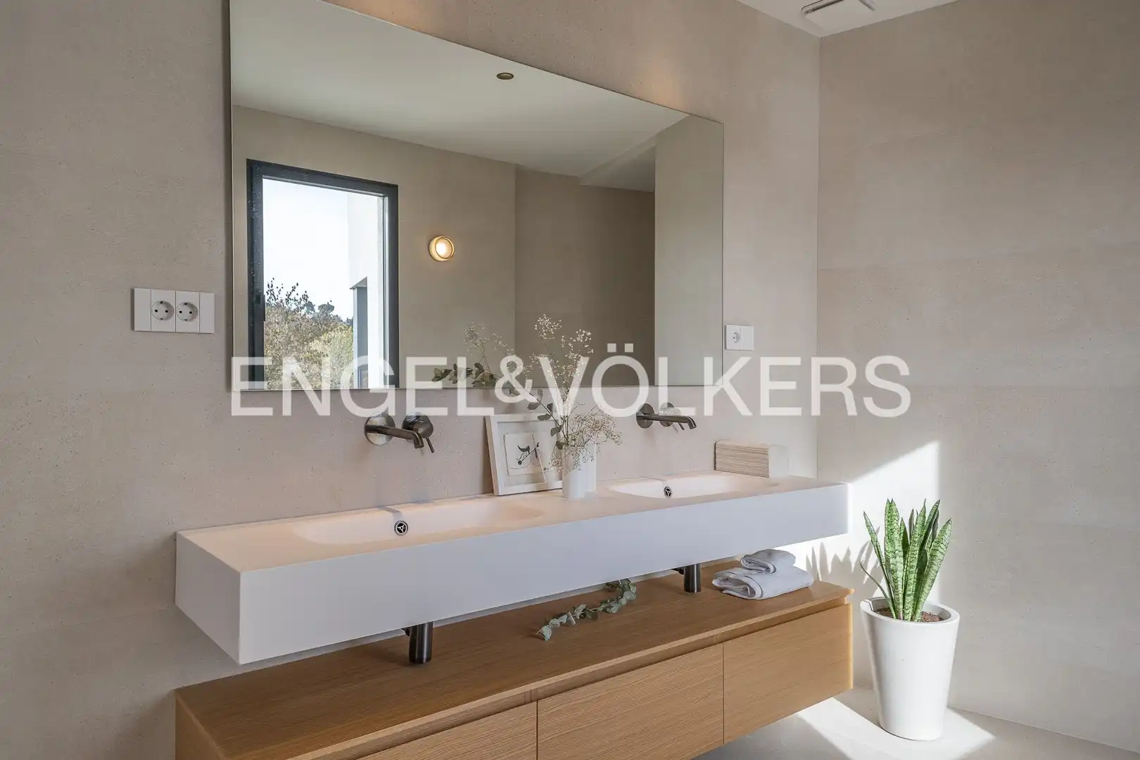 Bathroom of Houses for sale in Sant Cugat del Vallès  with Air Conditioner, Heating and Private garden