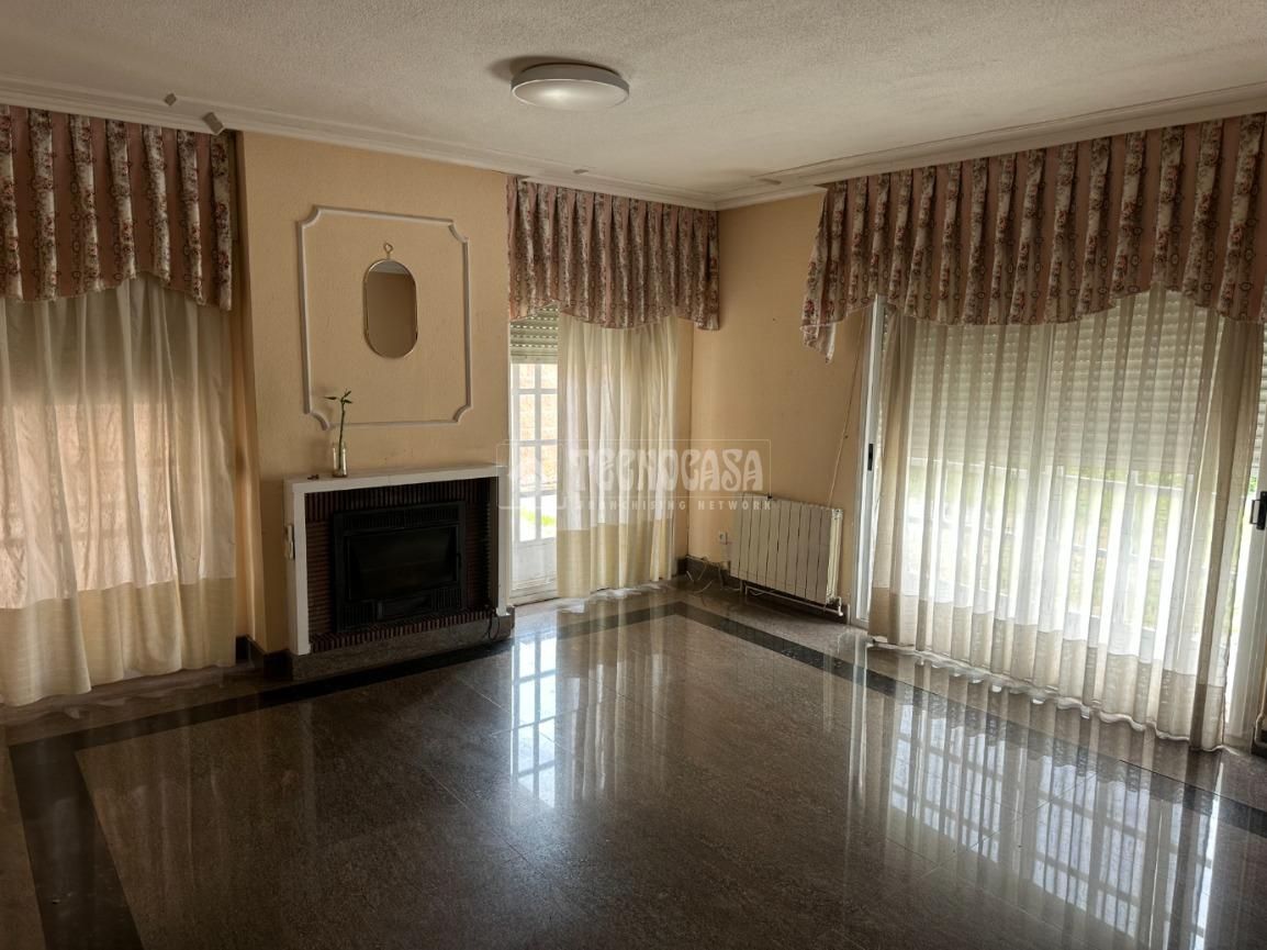 Living room of House or chalet for sale in Arganda del Rey  with Air Conditioner and Heating