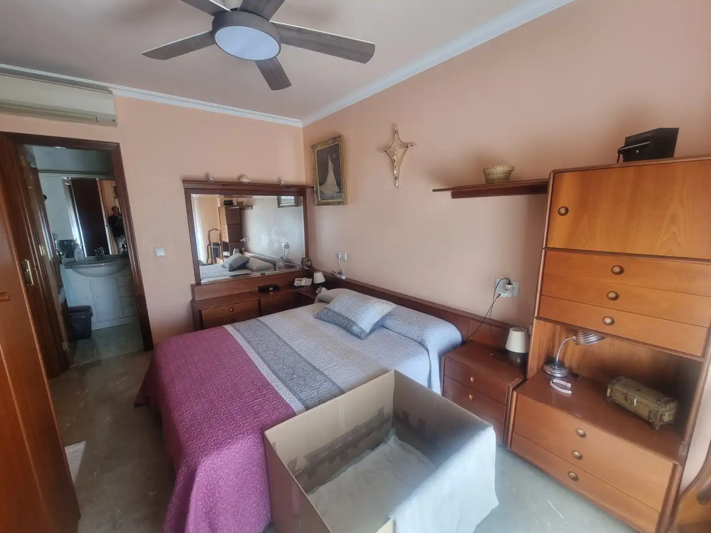 Dormitori de Casa o xalet en venda en Almería amb Aire condicionat, Calefacció i Jardí privat
