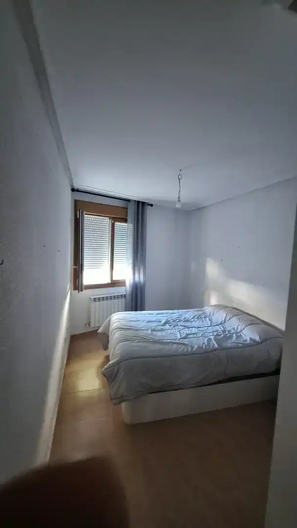Dormitori de Casa o xalet en venda en Mucientes amb Parquet, Traster i Moblat