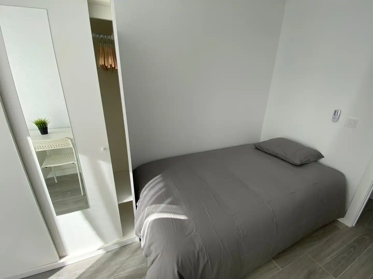 Habitación de Piso de alquiler en Madrid con Calefacción, Amueblado y Horno