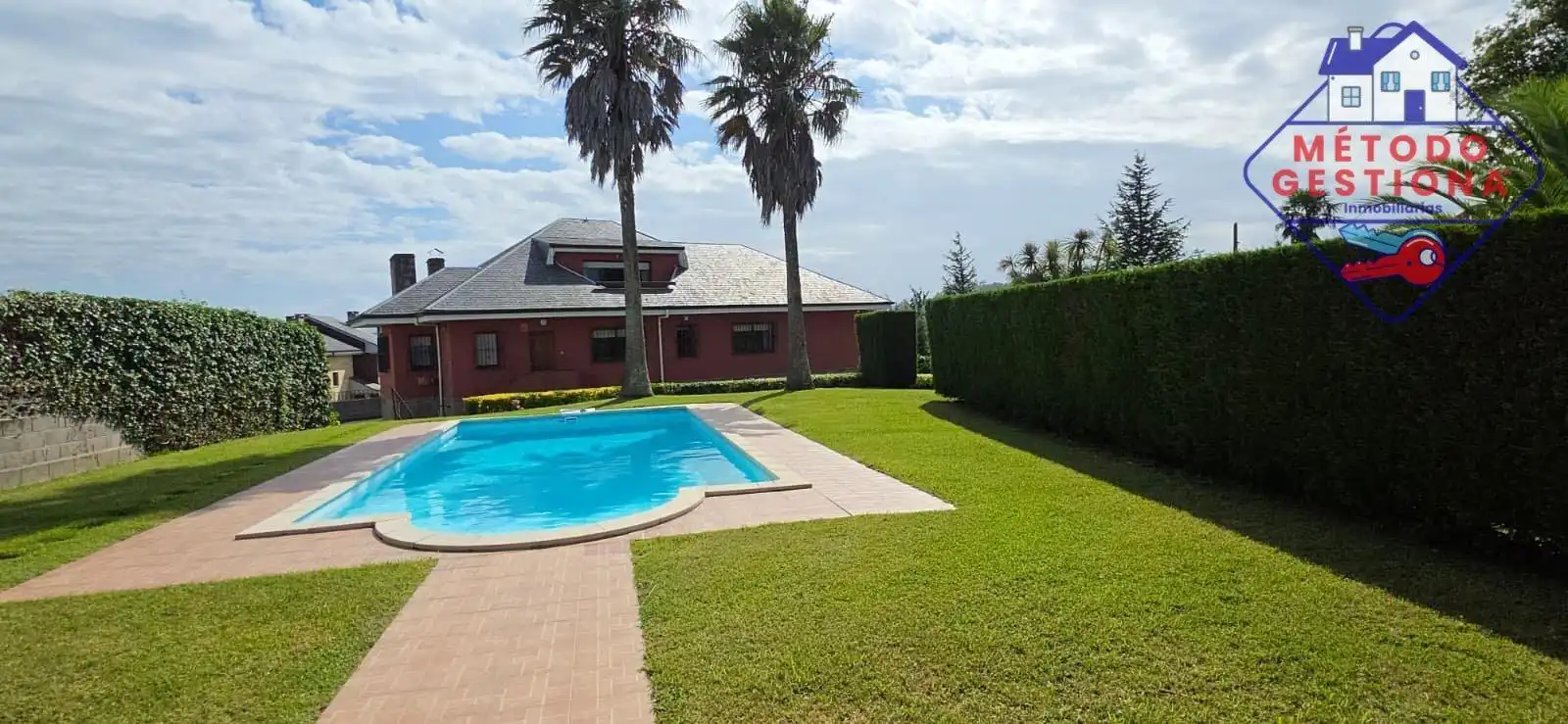Piscina de Casa o chalet en venta en Camargo con Jardín privado y Piscina