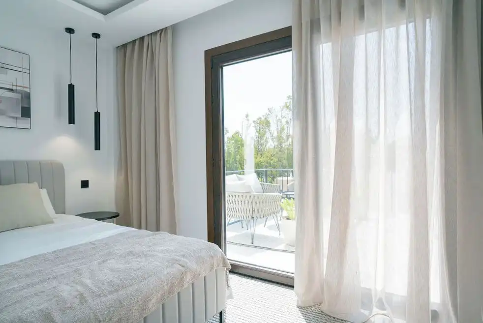 Habitación de Ático en venta en Marbella con Aire acondicionado, Terraza y Trastero