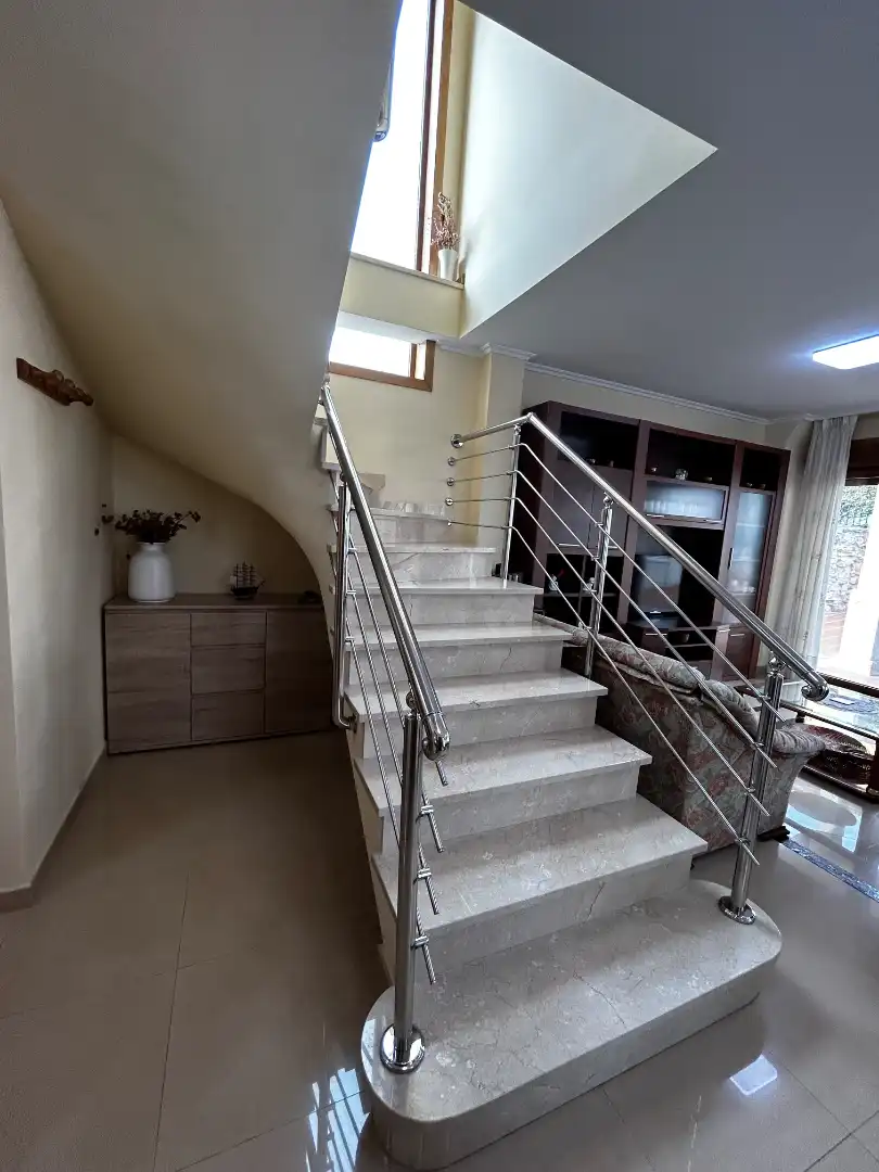 Casa o chalet en venta en Vilagarcía de Arousa con Calefacción, Jardín privado y Parquet