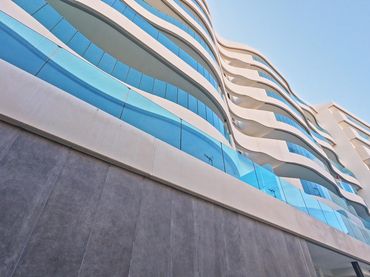 Apartament amb balcó en venda a Puerto Deportivo