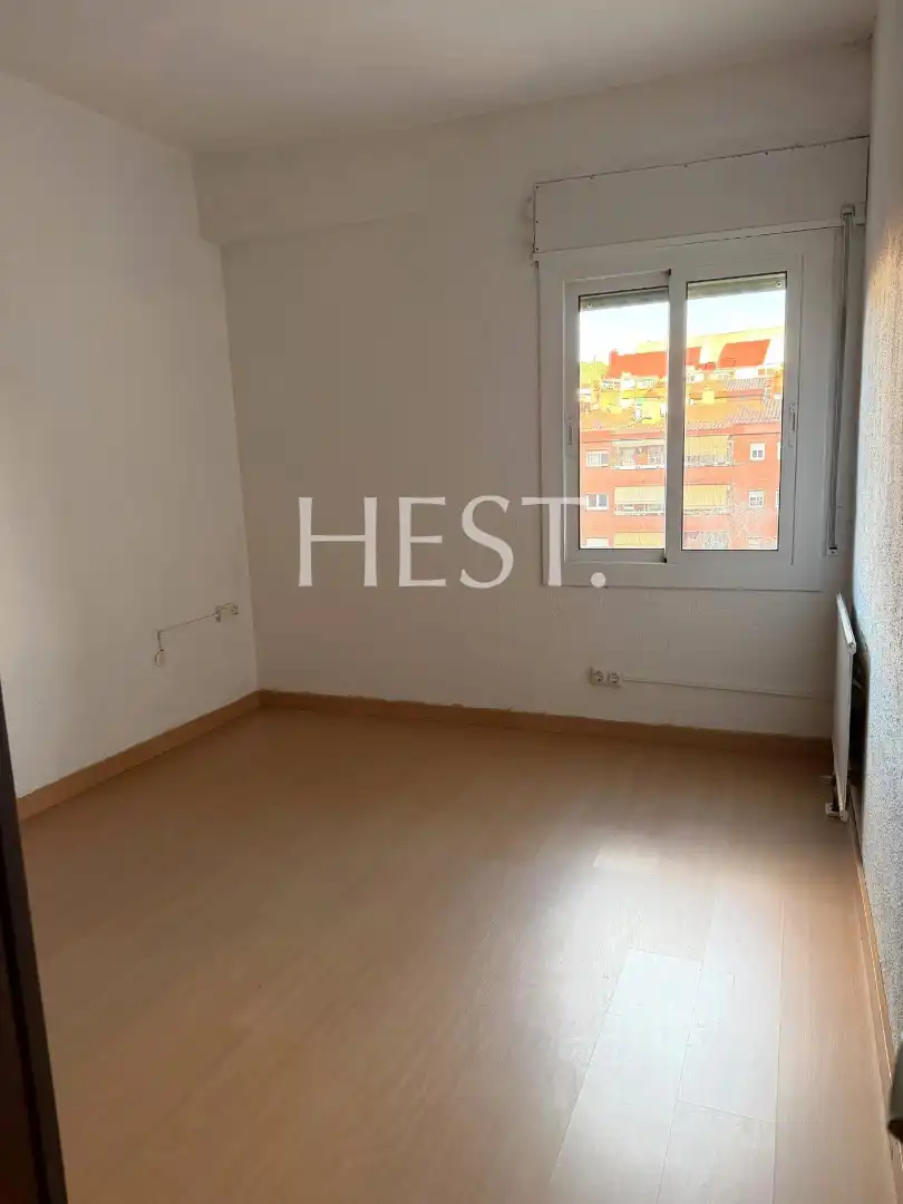 Habitación de Piso en venta en Barcelona con Calefacción