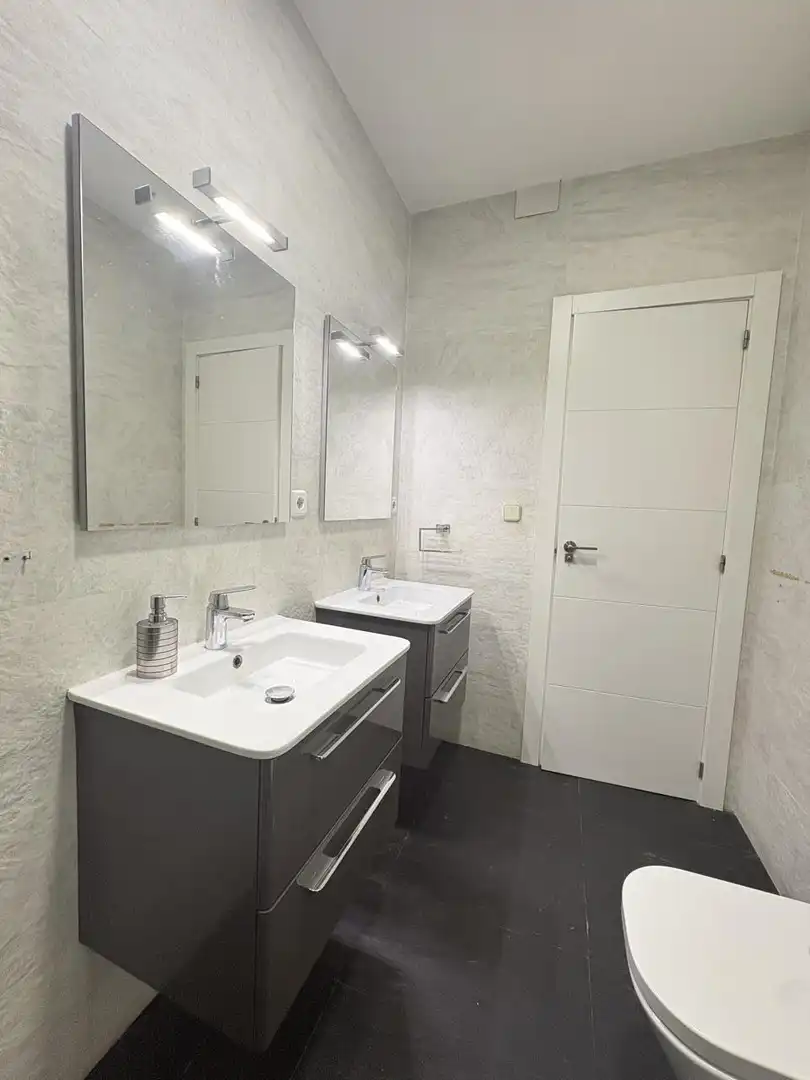 Flat for rent in Paseo de las Acacias, Acacias