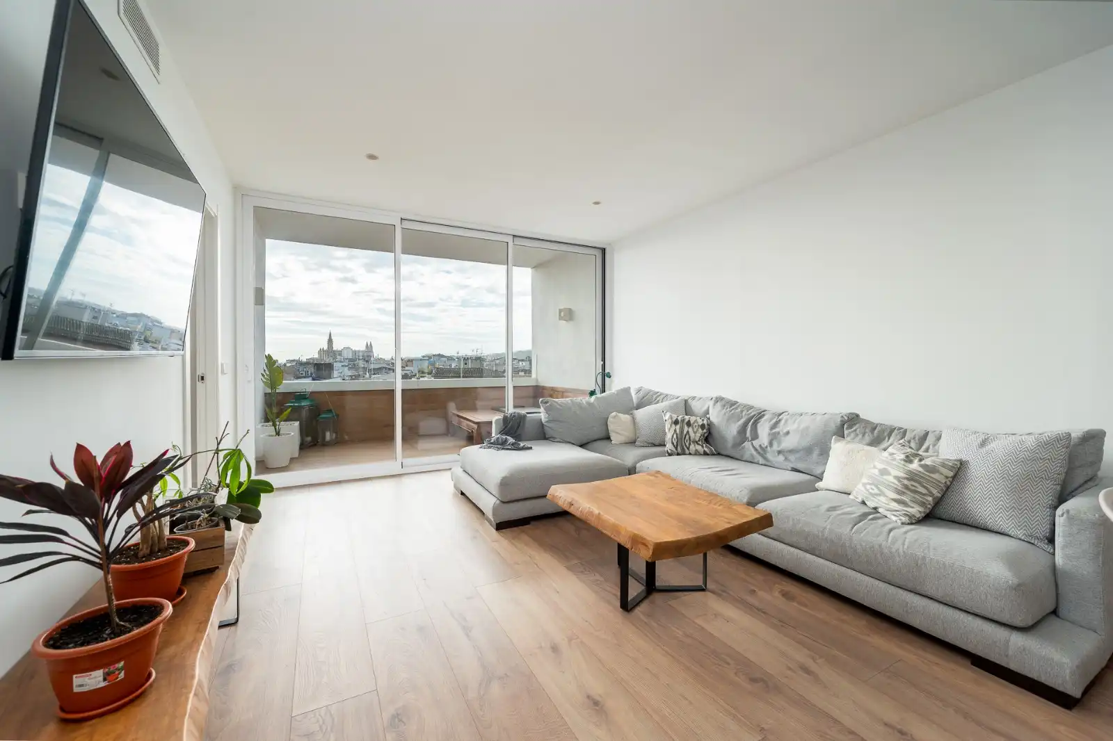 Living room of Apartments for sale in  Palma de Mallorca  with Air Conditioner and Balcony