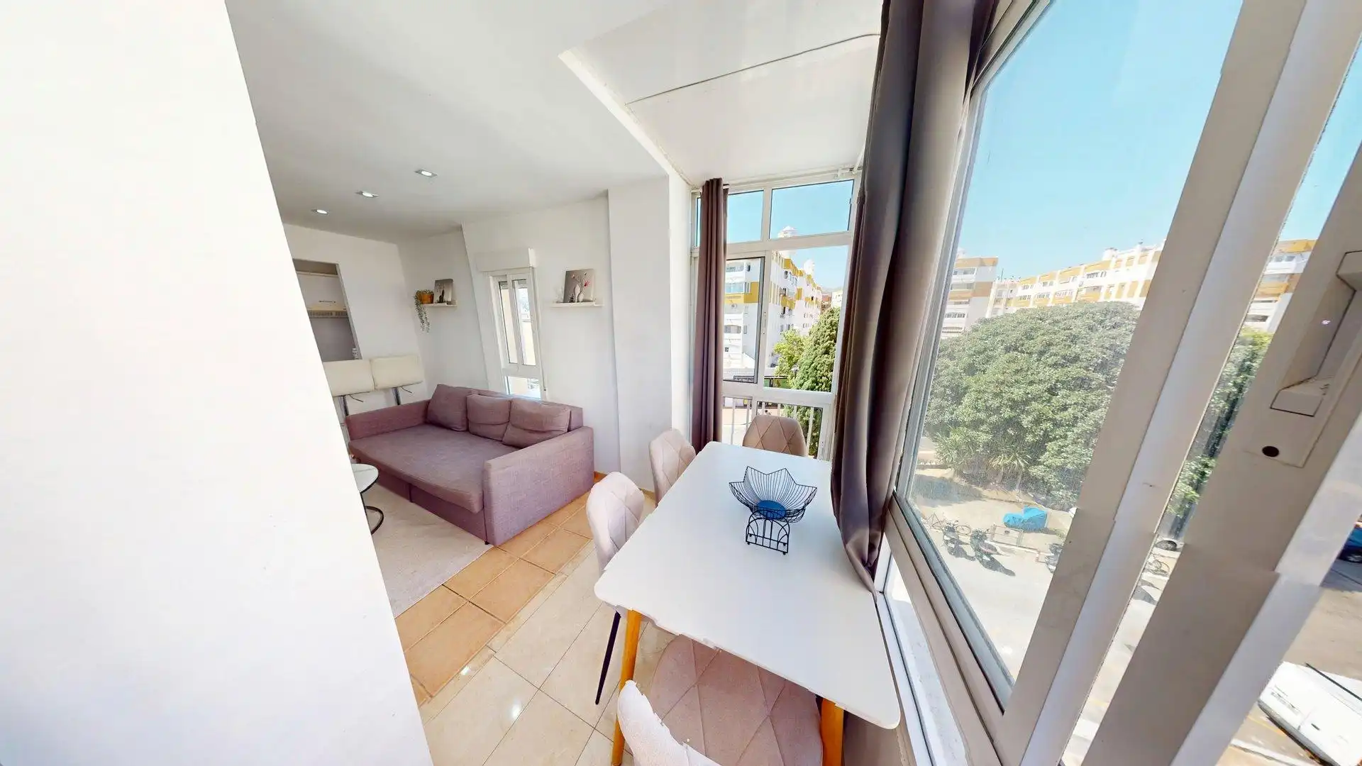 Exterior view of Flat for sale in Benalmádena  with Air Conditioner, Swimming Pool and Furnished