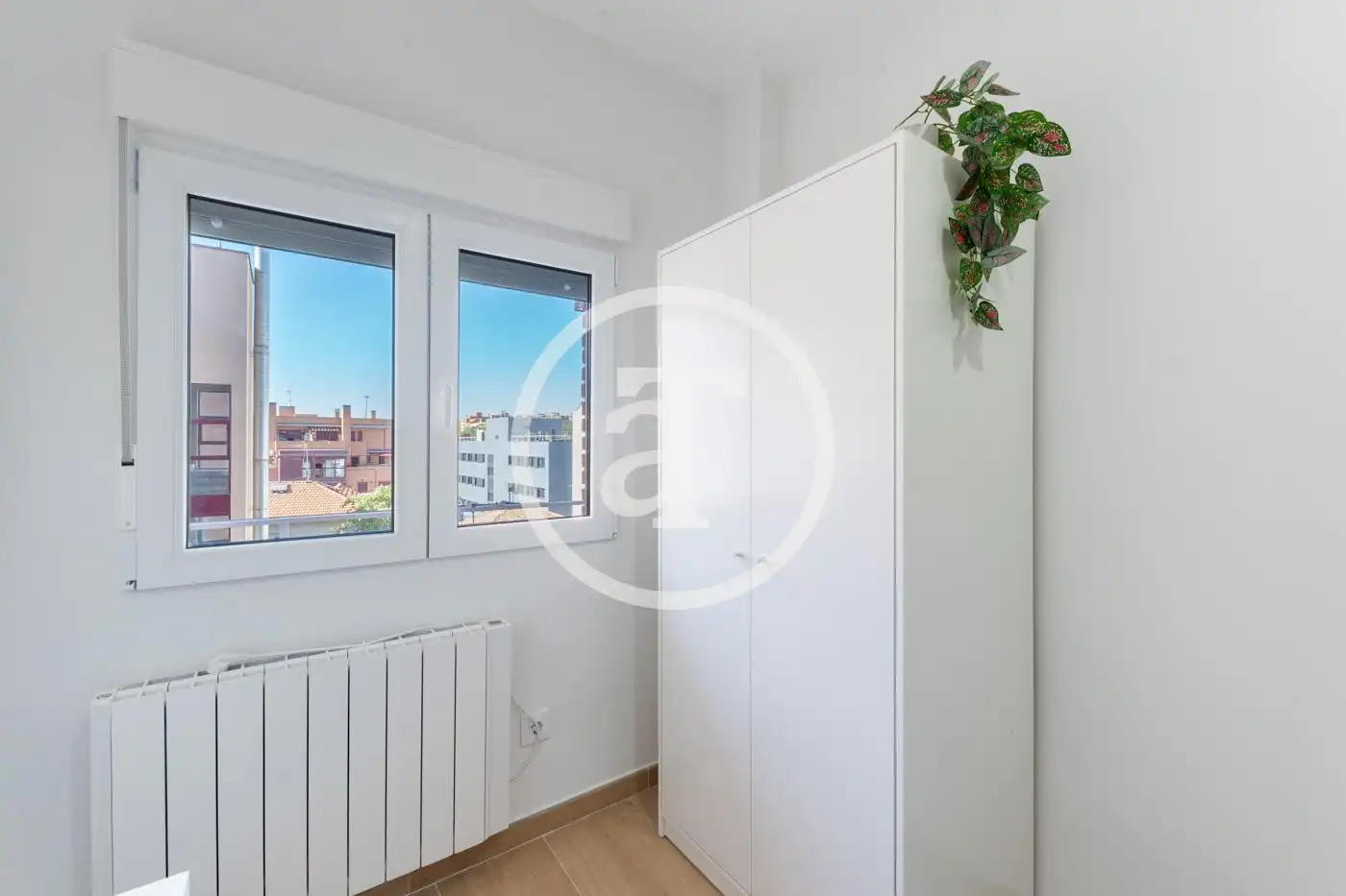 Habitación de Piso de alquiler en Madrid con Aire acondicionado, Calefacción y Amueblado