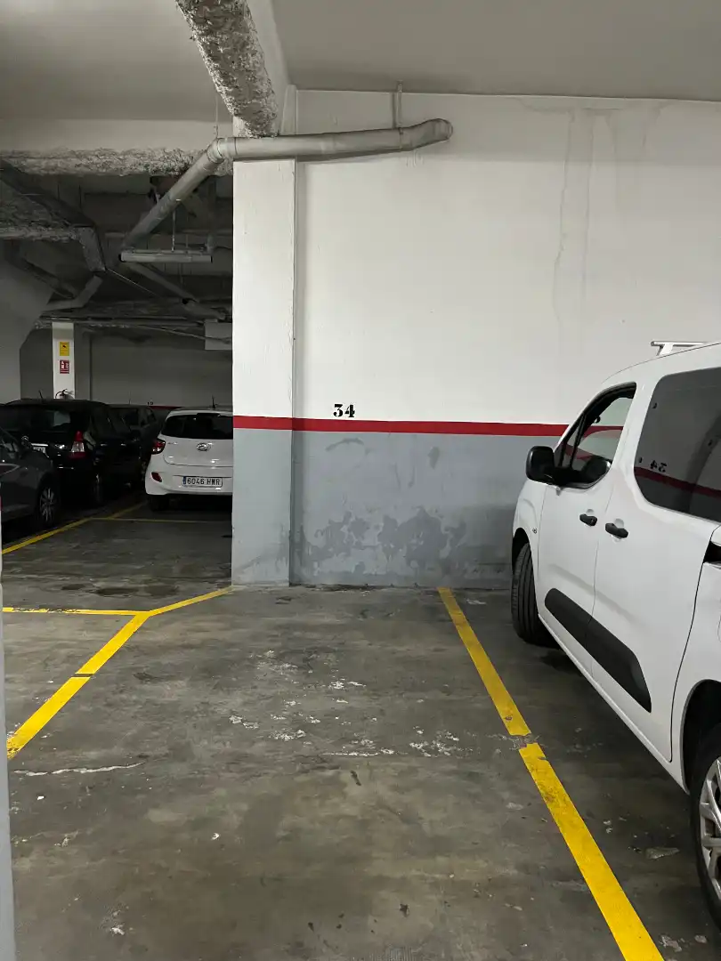 Garatge de lloguer a L'Hospitalet de Llobregat, Barcelona