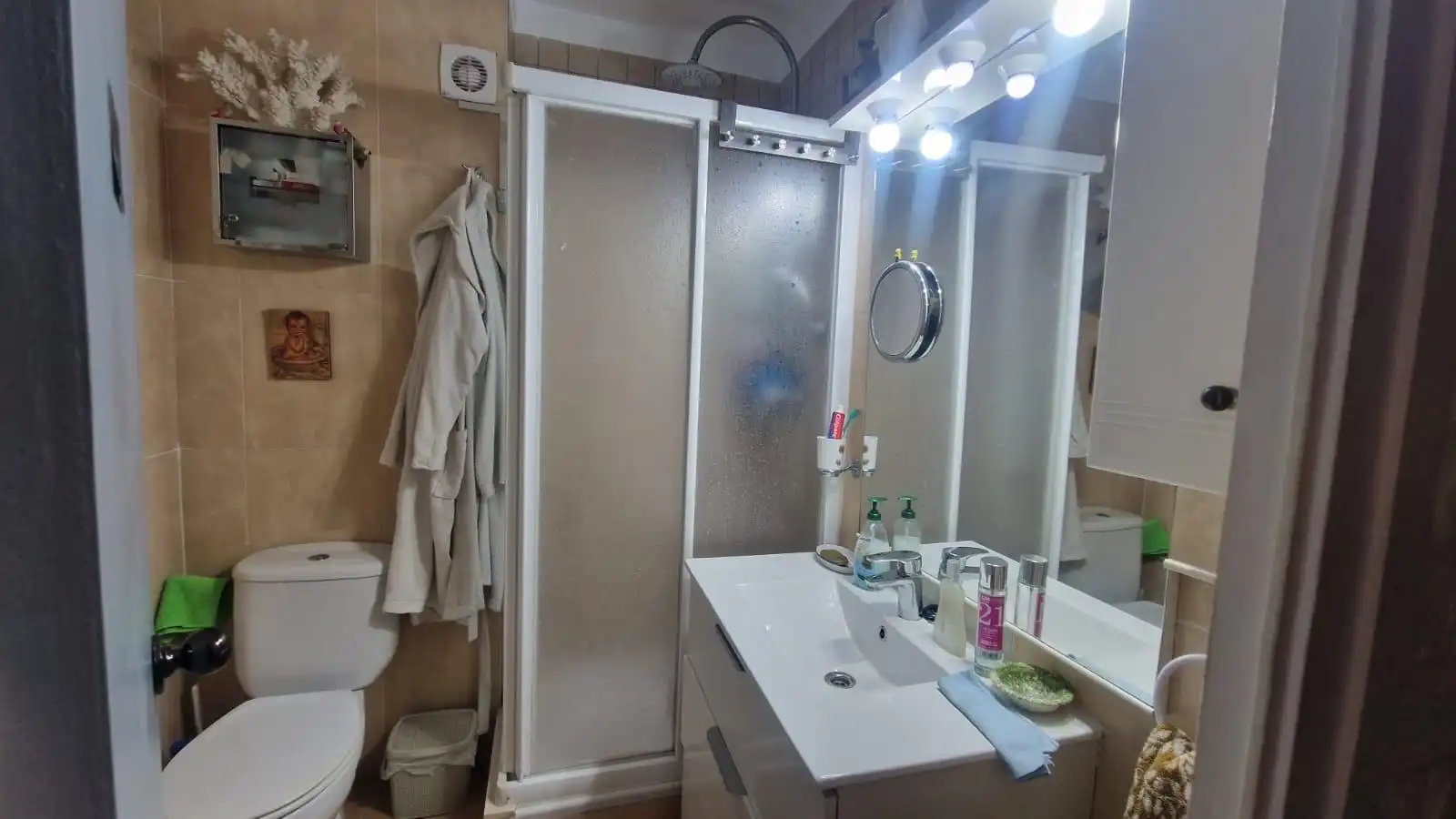 Bathroom of Flat for sale in La Ràpita  with Storage room, Furnished and Balcony