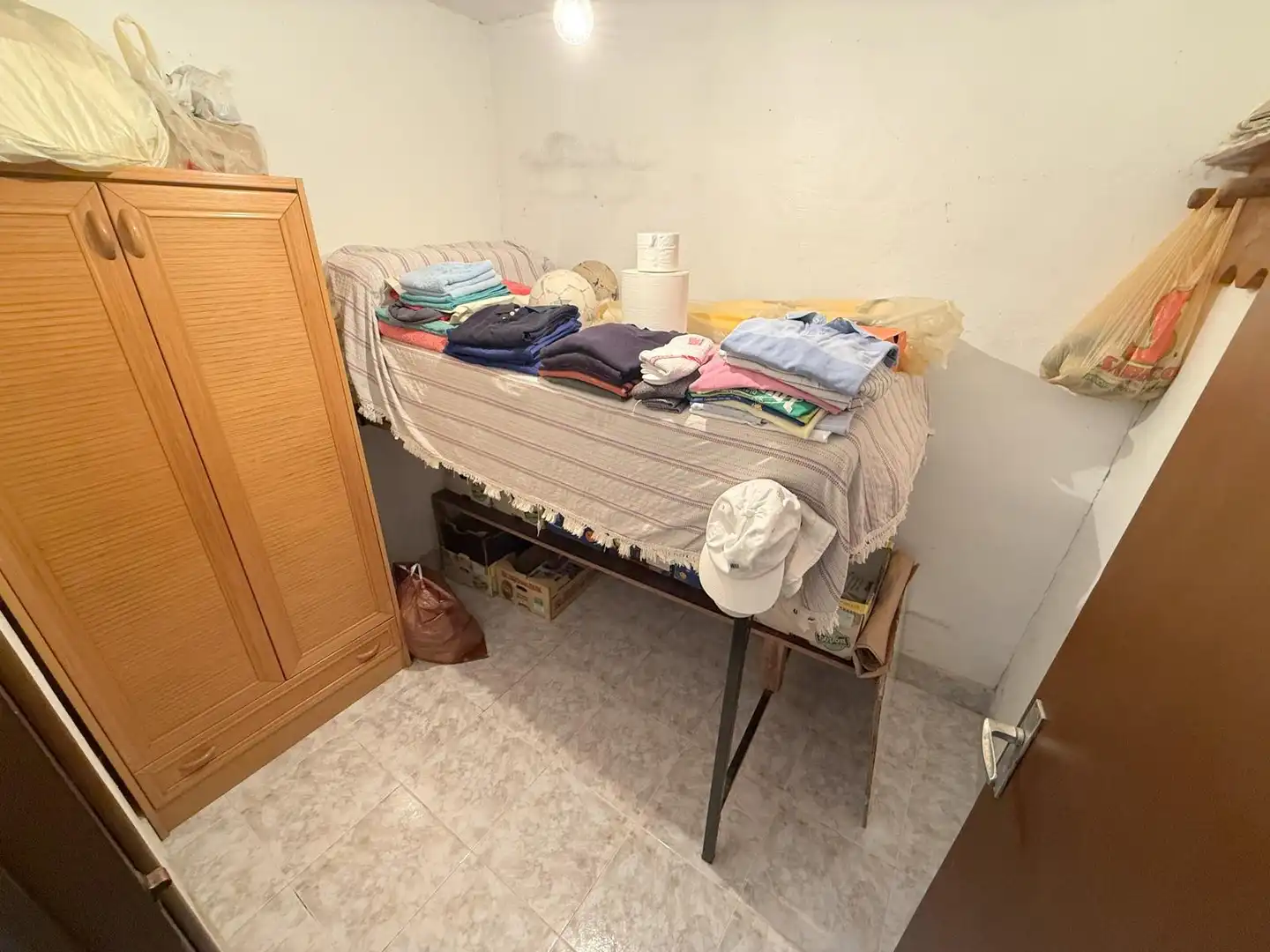 Bedroom of Country homes for sale in Valle de Yerri / Deierri  with Private garden and Swimming Pool