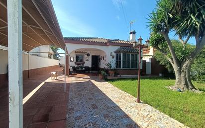 Exterior view of House or chalet for sale in Chiclana de la Frontera  with Heating, Private garden and Storage room