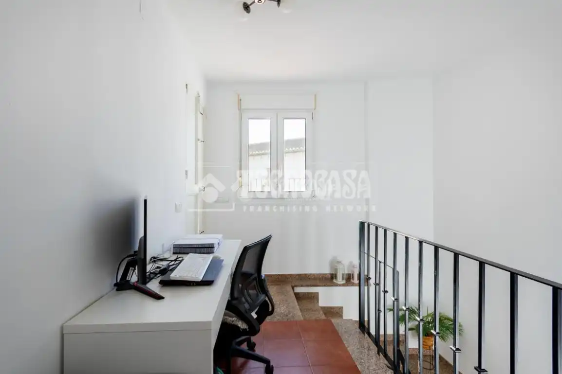 Habitación de Casa adosada en venta en Vélez-Málaga con Terraza