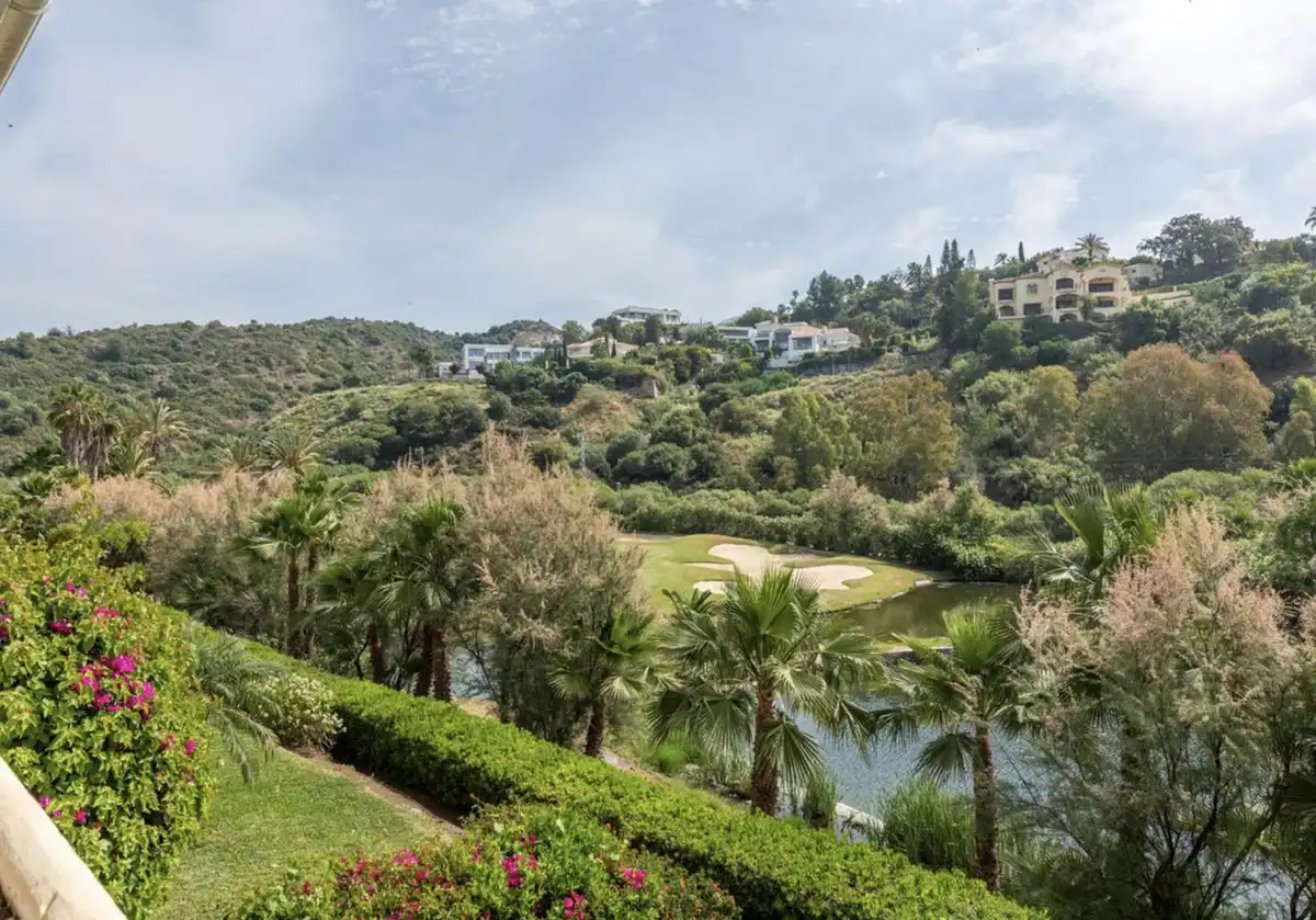 Apartamento con piscina en venta en La Quinta, imagen 6