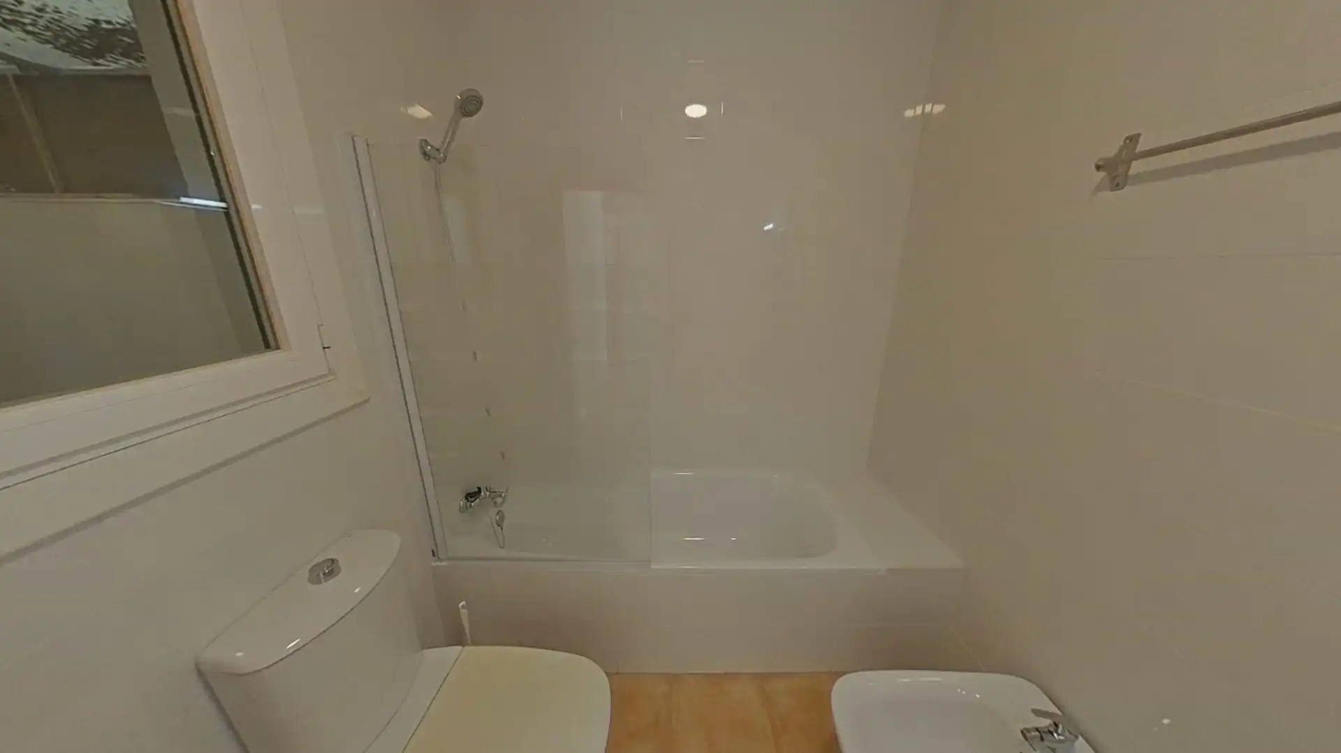 Baño de Piso en venta en Mollet del Vallès con Calefacción y Balcón