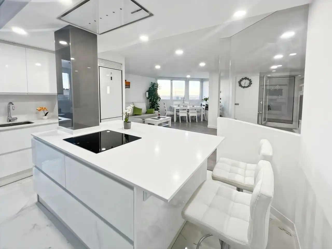 Cocina de Ático en venta en Madrid con Aire acondicionado, Calefacción y Terraza