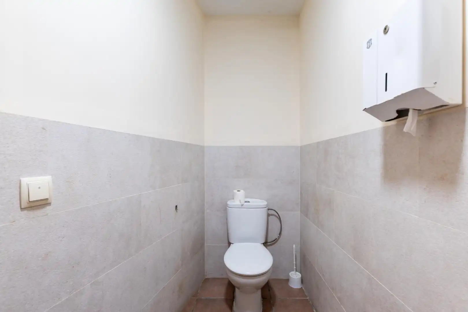 Local comercial en traspàs a Camí de N'Olesa, imagen 33